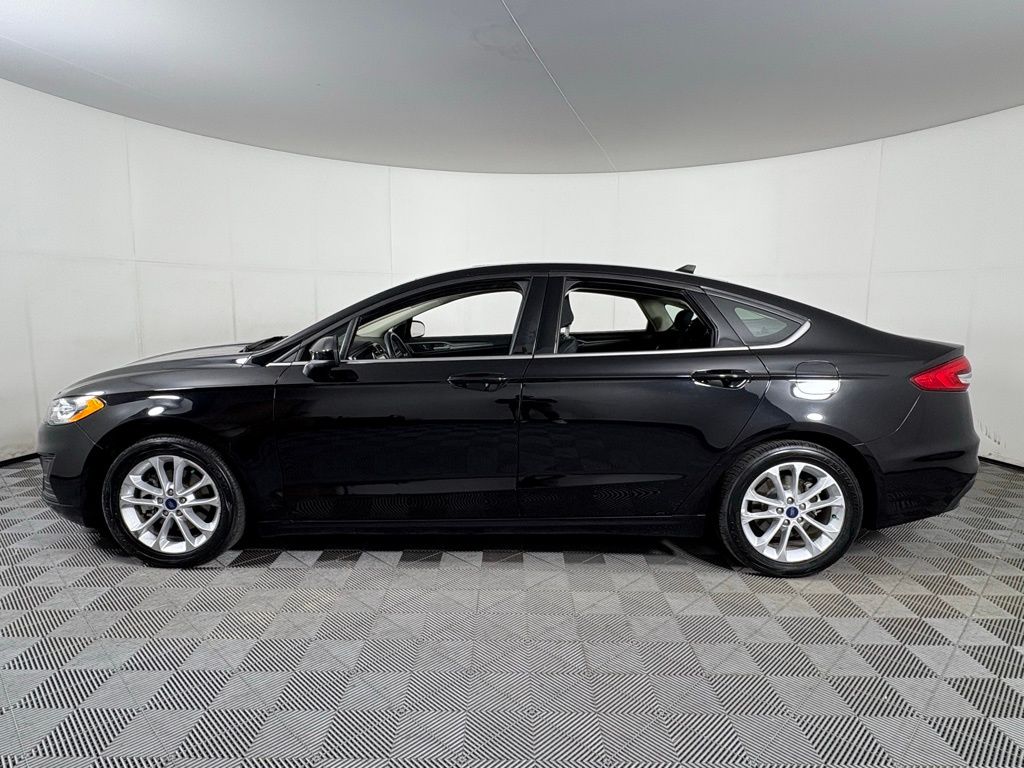 2020 Ford Fusion Hybrid SE photo 4