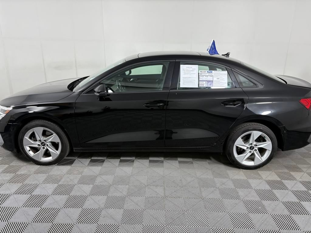 2024 Audi A3 40 Premium Quattro S line photo 4