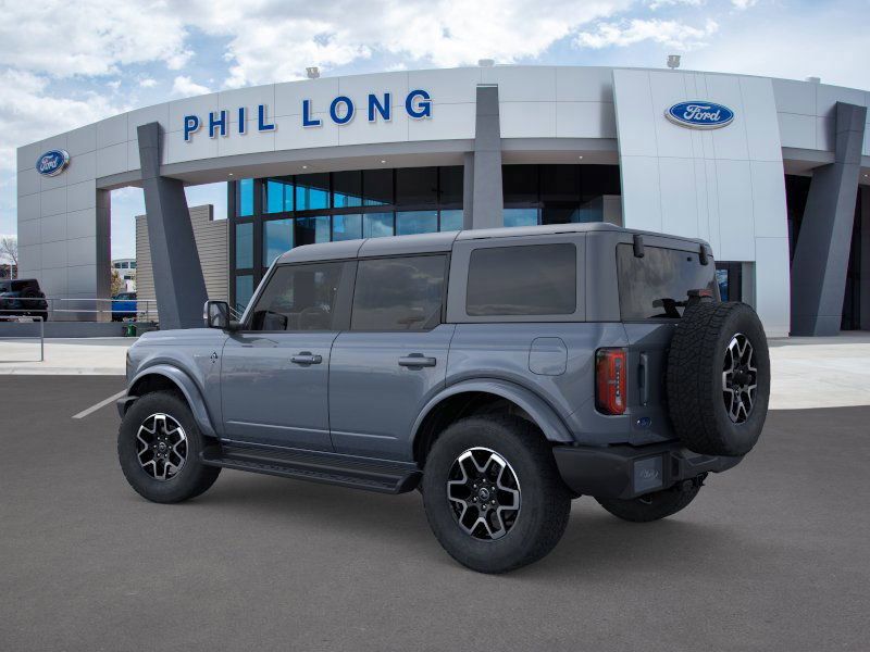 2025 Ford Bronco Outer Banks photo 3