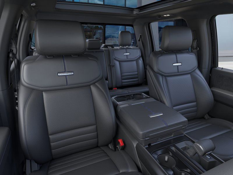 2025 Ford F-150 Platinum photo 2