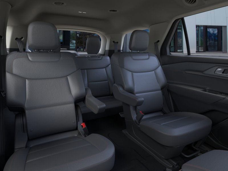 2026 Ford Explorer photo 3