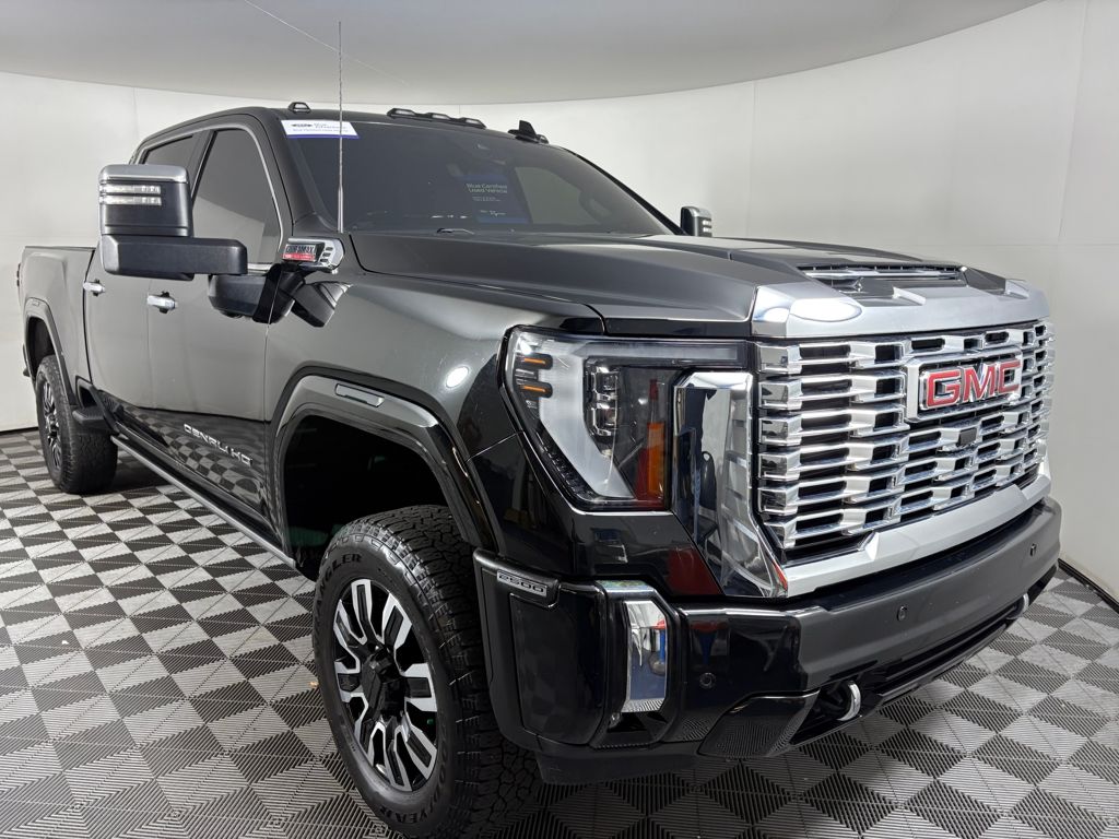 2024 GMC Sierra 2500HD Denali's photo