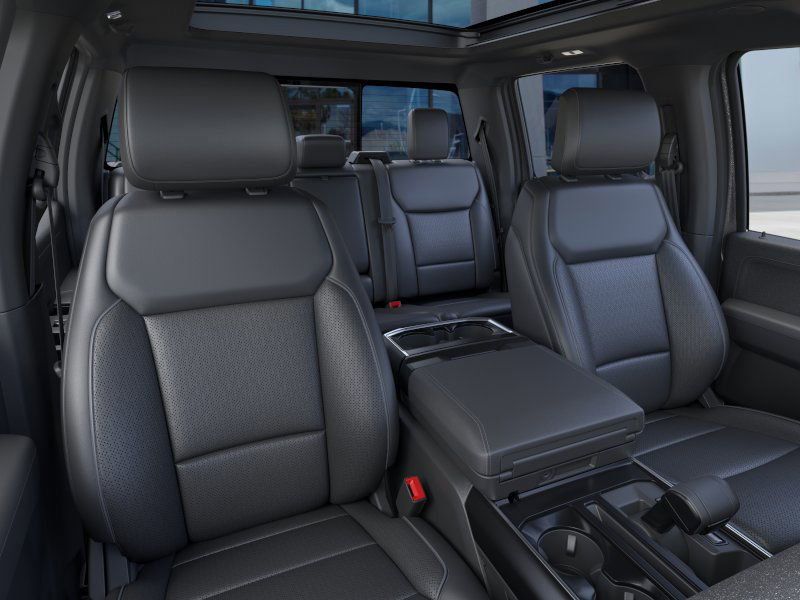 2025 Ford F-150 Lariat photo 2