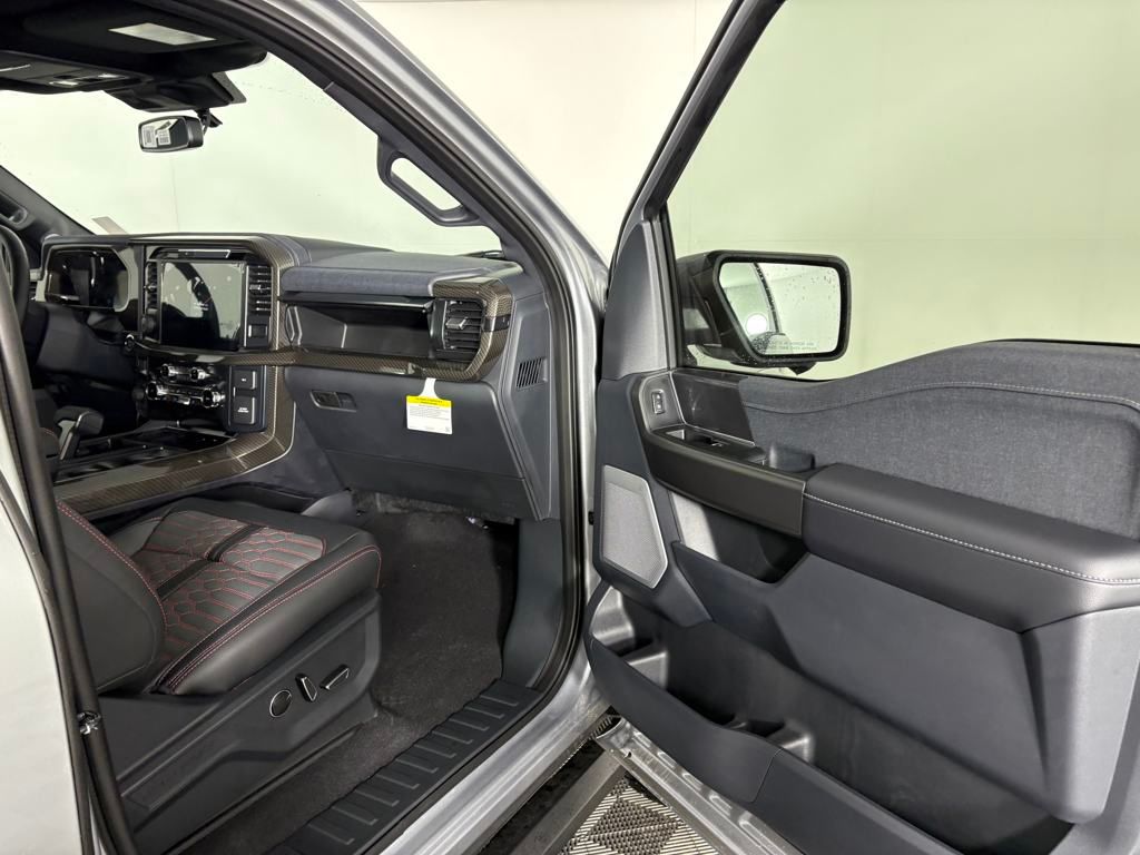 2025 Ford F-150 Lariat - Photo 41