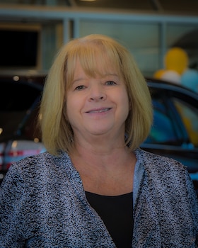Staff member Michelle Young from ID_5333764b040e