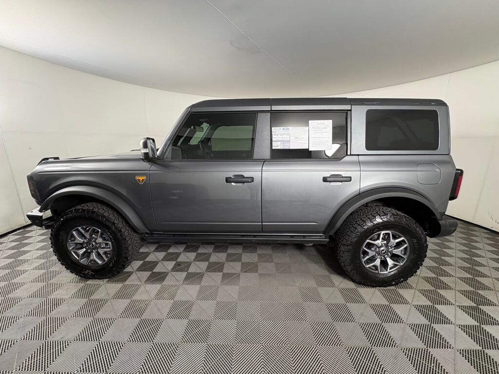 Certified 2025 Ford Bronco Badlands SUV