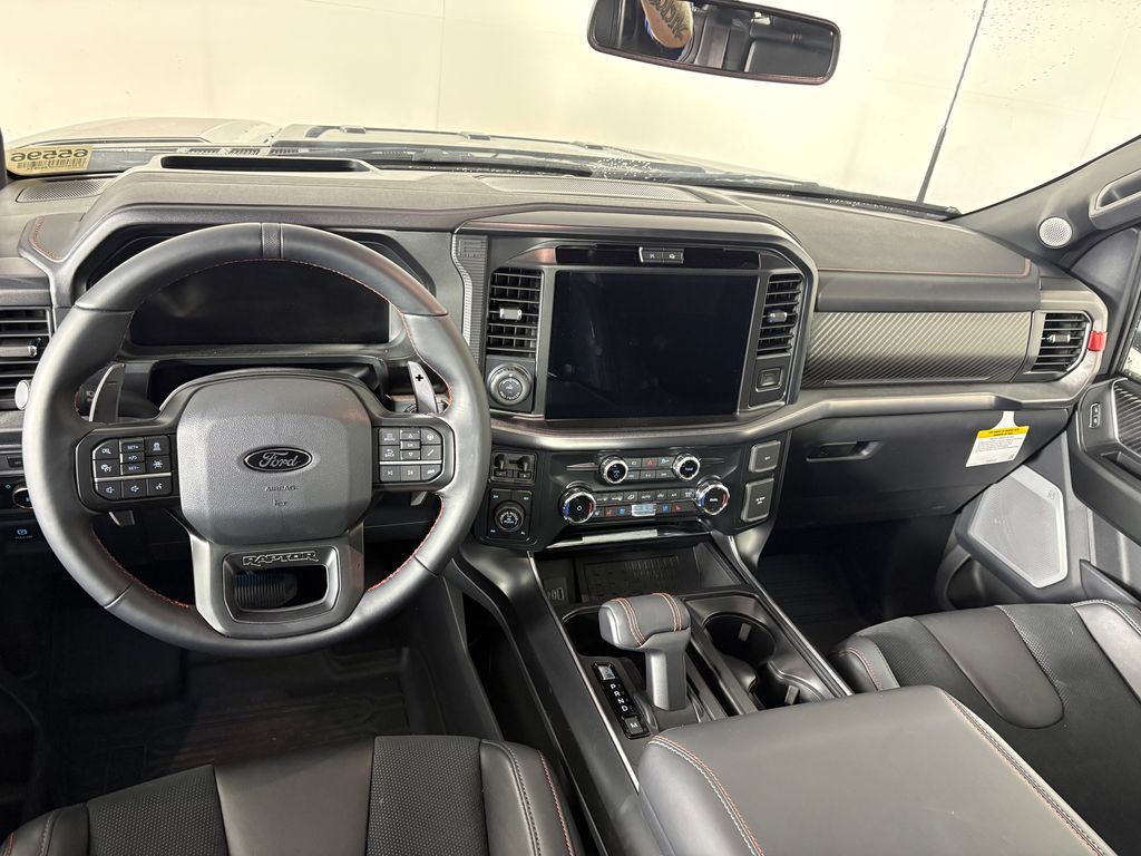 2025 Ford F-150 Raptor - Photo 29
