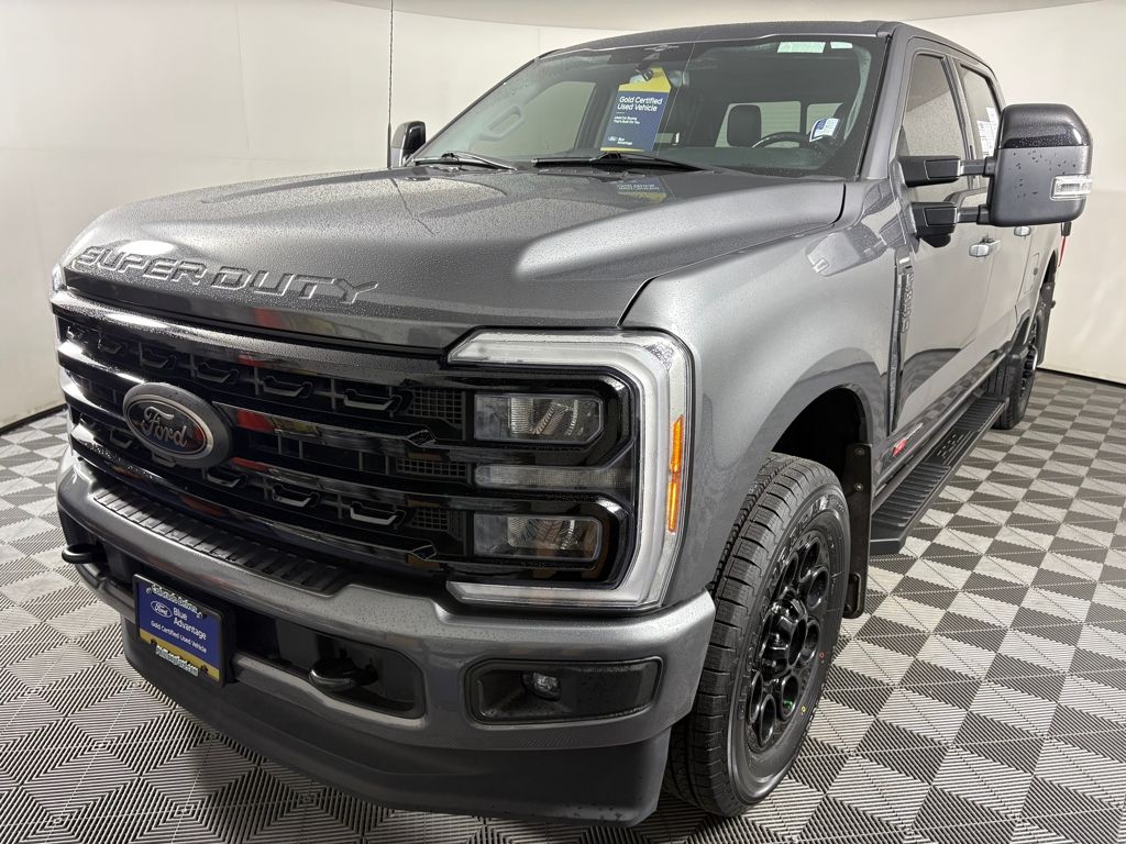 2023 Ford F-350 Lariat photo 3
