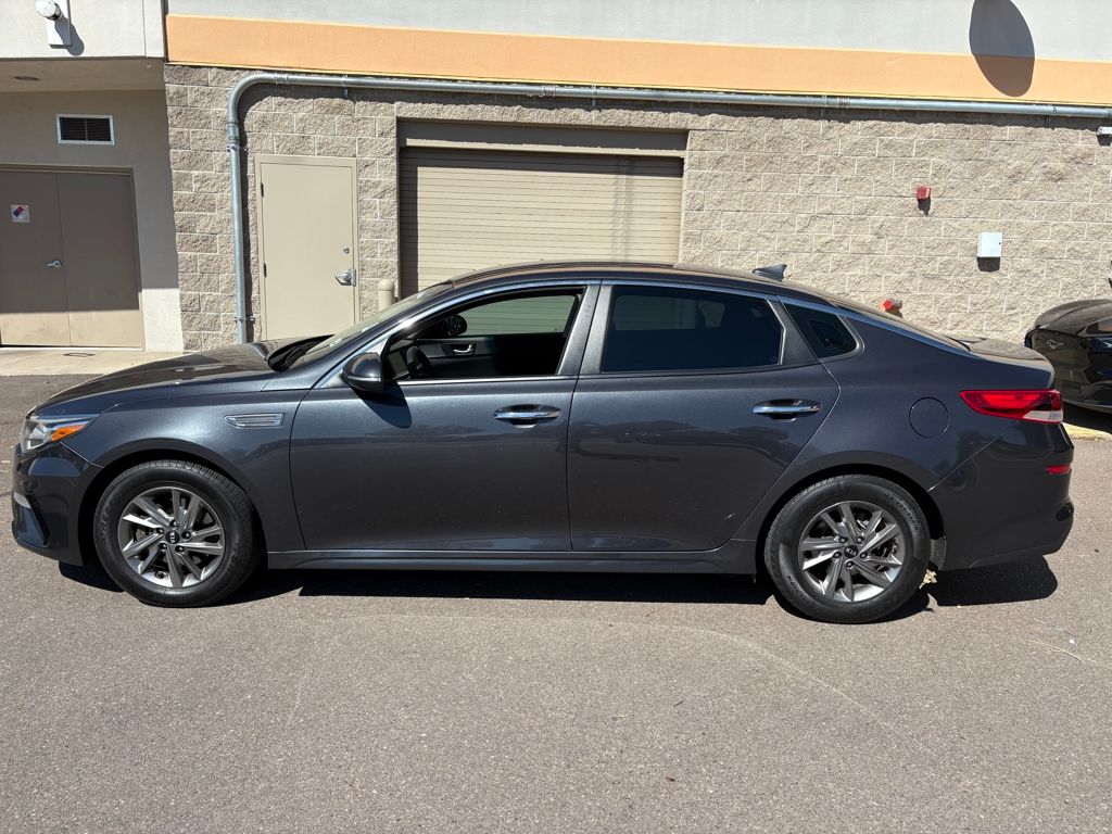 2019 Kia Optima LX photo 4