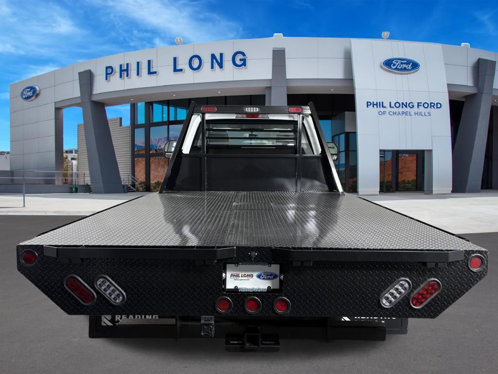2025 Ford F-350 Super Duty Chassis Cab XL - Photo 7