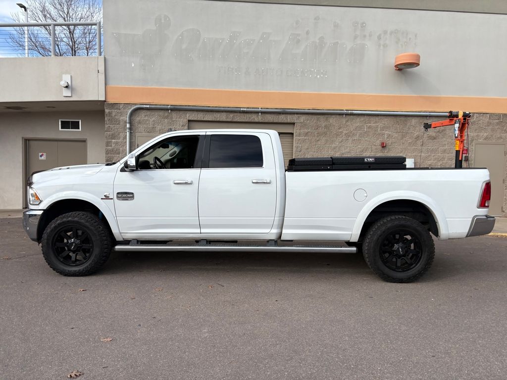 2018 Ram 3500 Laramie Longhorn photo 4