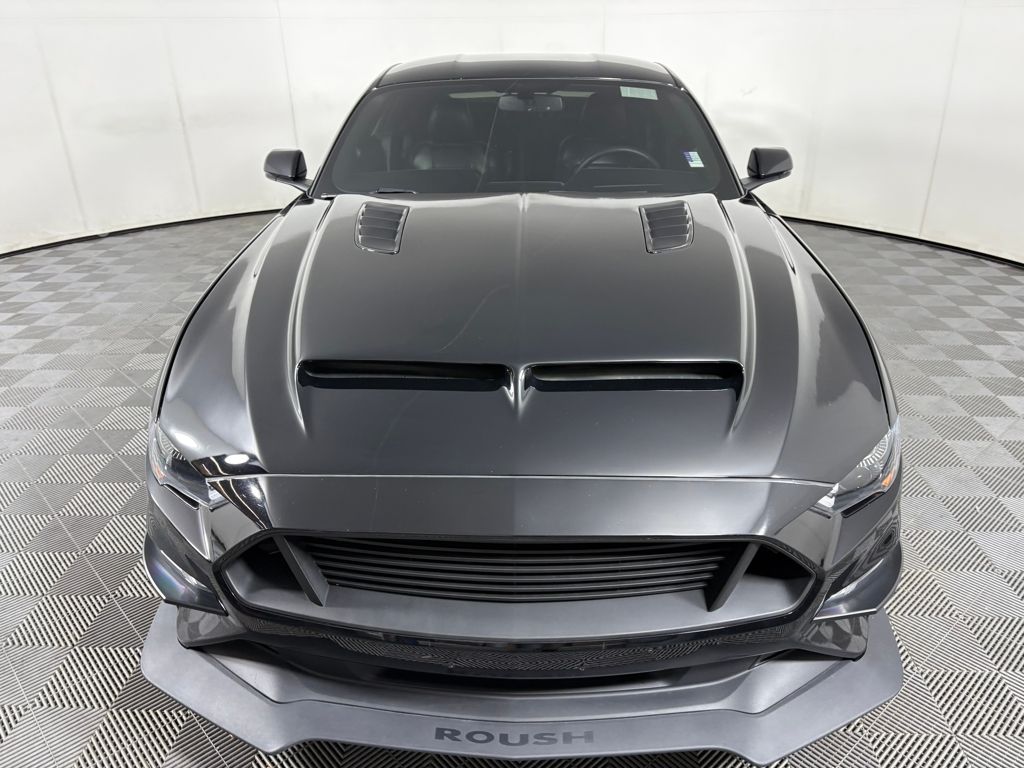 2019 Ford Mustang GT Premium photo 2
