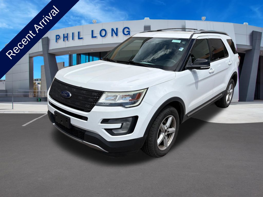 2017 Ford Explorer XLT 4WD's photo