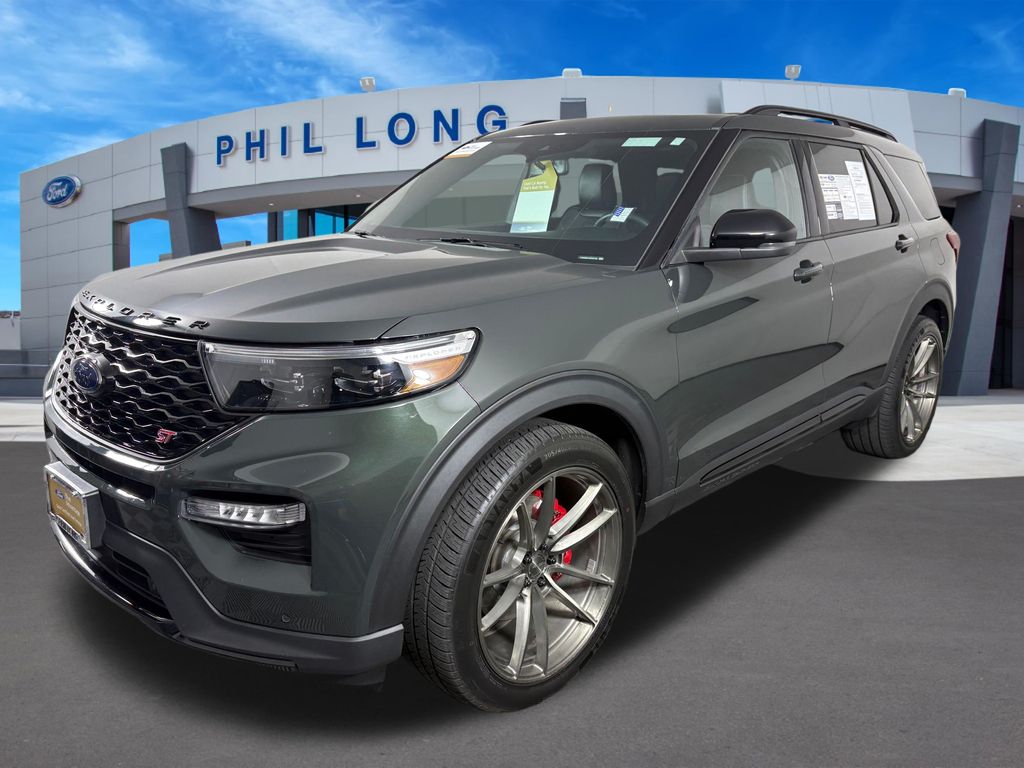 2024 Ford Explorer ST 4WD's photo