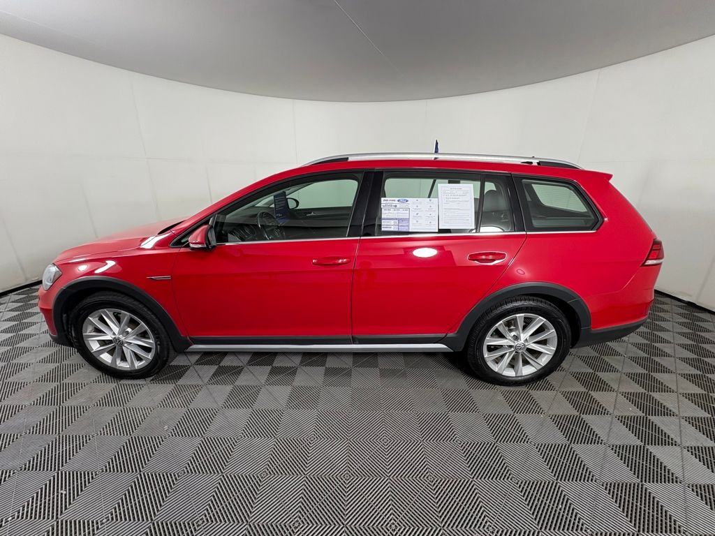 2019 Volkswagen Golf Alltrack TSI SE photo 4