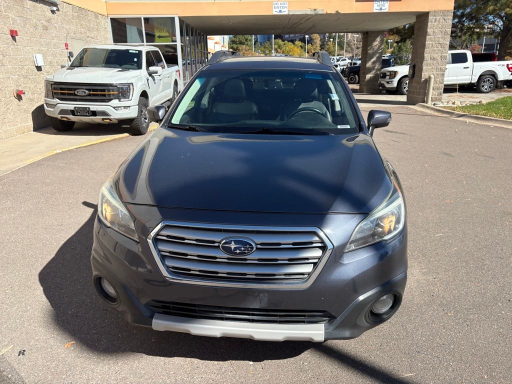 2017 Subaru Outback 2.5i Limited photo 2