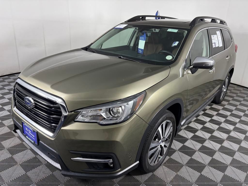 2022 Subaru Ascent Touring photo 3