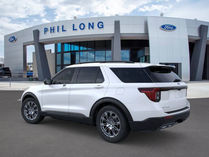 2026 Ford Explorer photo 4