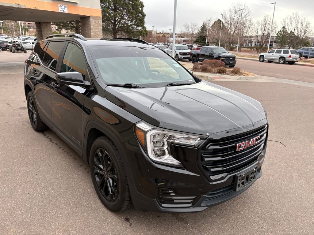 2022 GMC Terrain SLE's photo