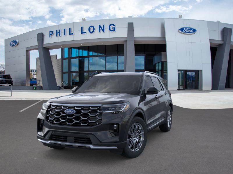2025 Ford Explorer Platinum photo 2