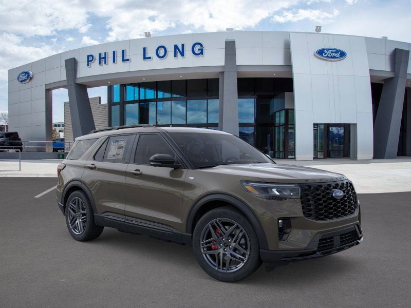 2026 Ford Explorer ST-LINE's photo