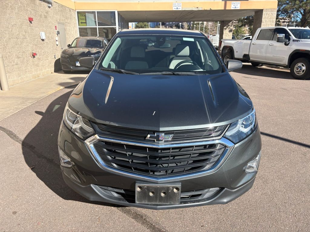 2020 Chevrolet Equinox LS photo 2