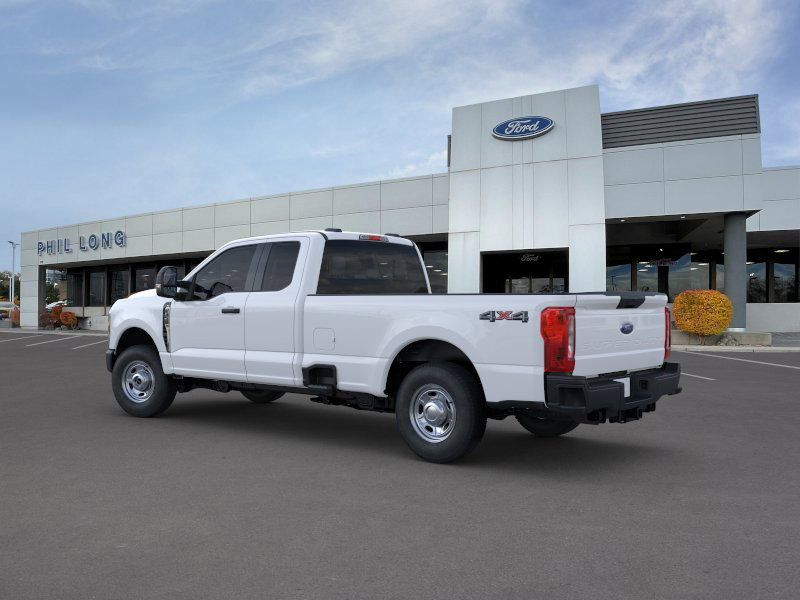 2025 Ford F-350 XL photo 4