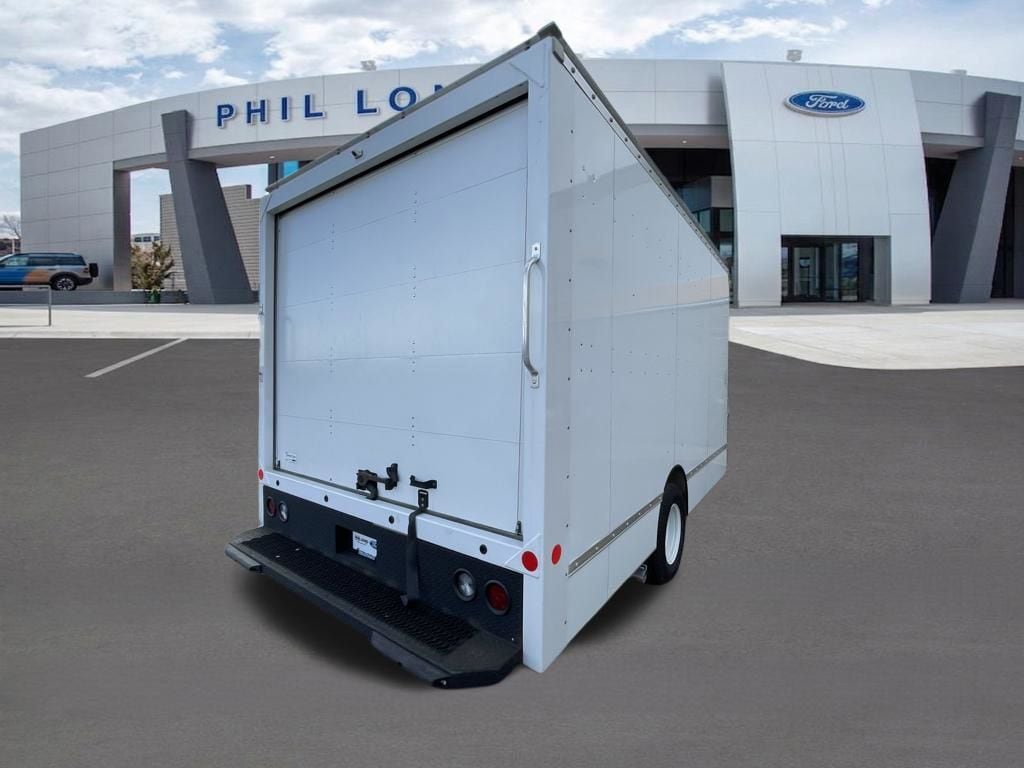 2024 Ford E-Series Cutaway Base - Photo 8