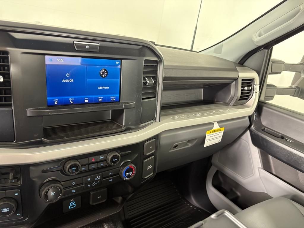 2025 Ford F-350 Super Duty Chassis Cab XL - Photo 19