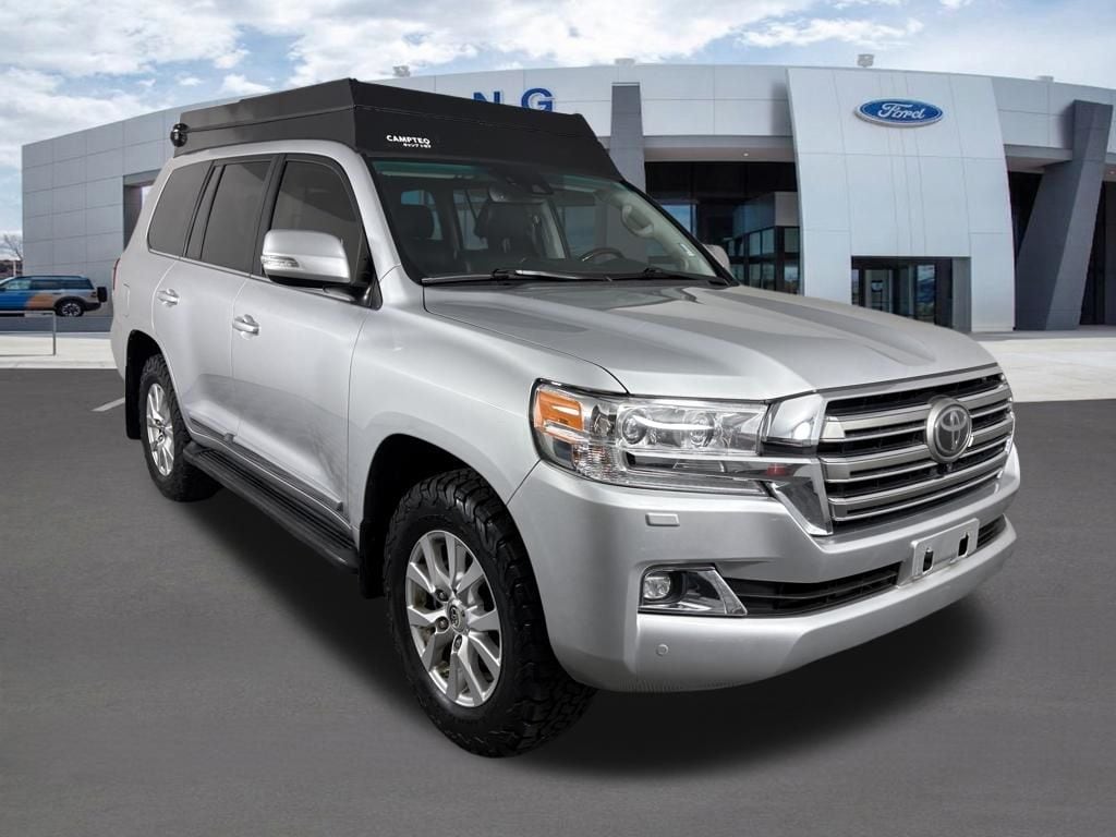 2016 Toyota Land Cruiser