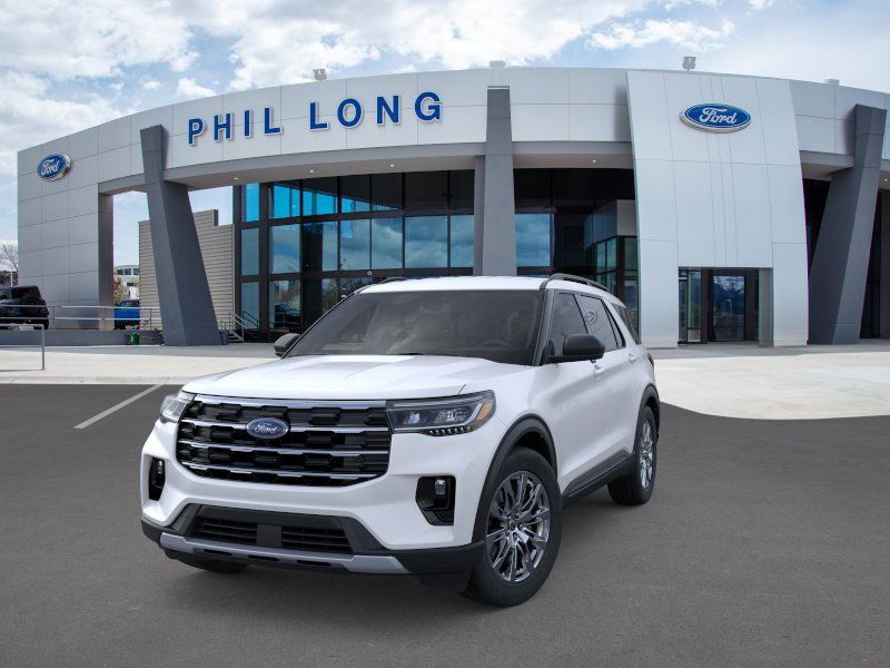 2026 Ford Explorer photo 2