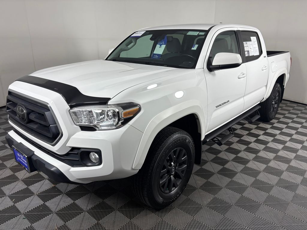 2021 Toyota Tacoma SR5 V6 photo 3