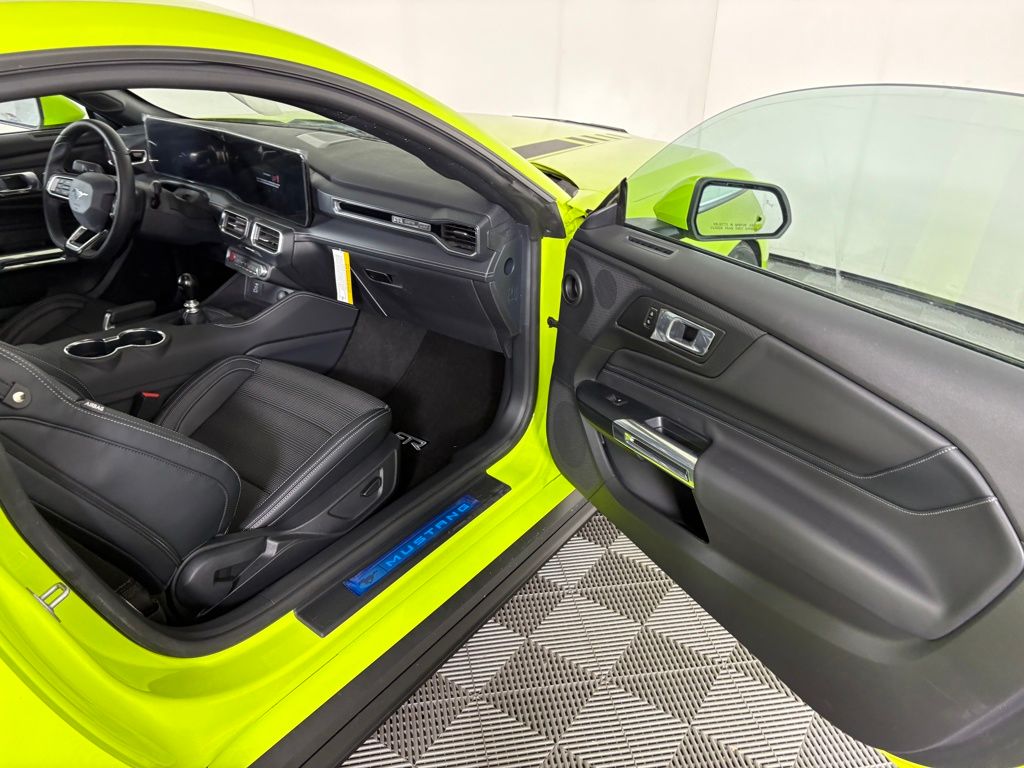 2025 Ford Mustang GT Premium Fastback - Photo 34