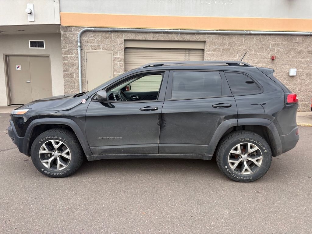 Used 2015 Jeep Cherokee Trailhawk SUV