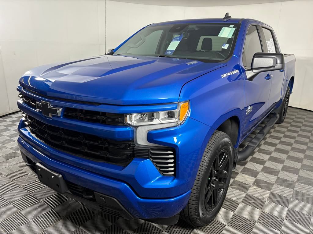 2023 Chevrolet Silverado 1500 RST photo 3