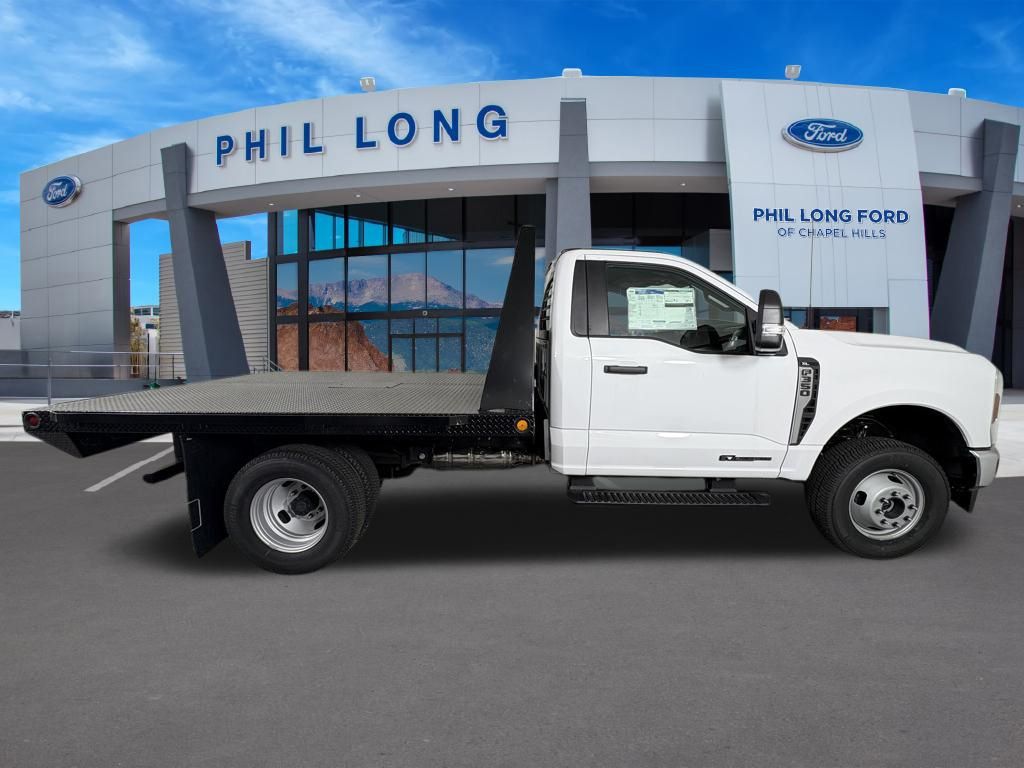 2025 Ford F-350 Super Duty Chassis Cab XL - Photo 9