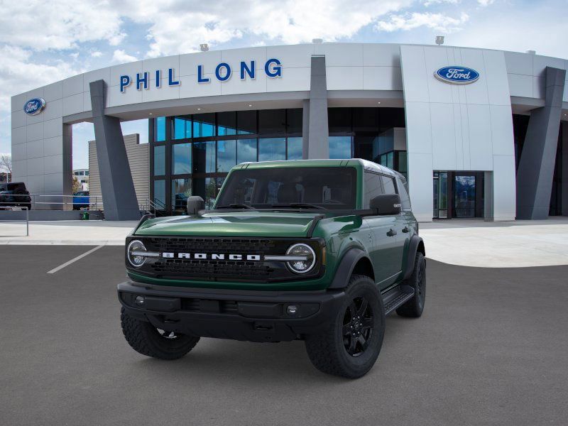 2025 Ford Bronco Outer Banks photo 2