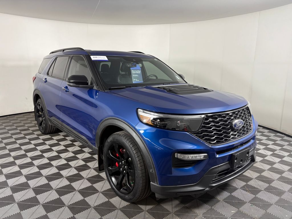 2020 Ford Explorer ST's photo