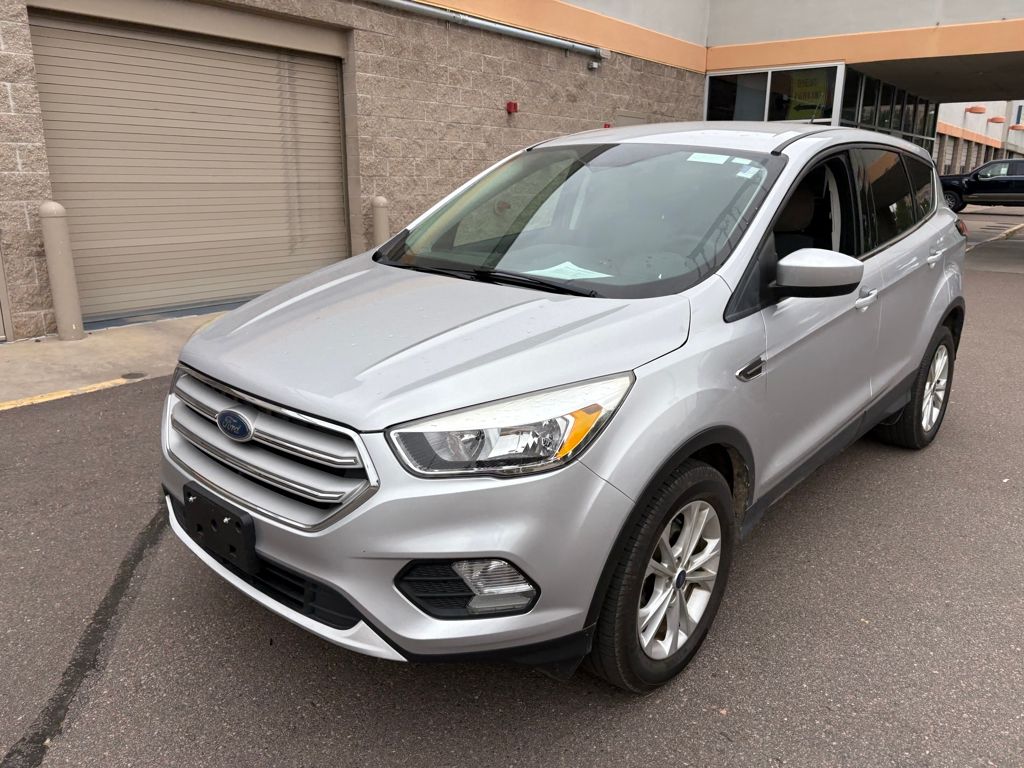 2019 Ford Escape SE photo 3