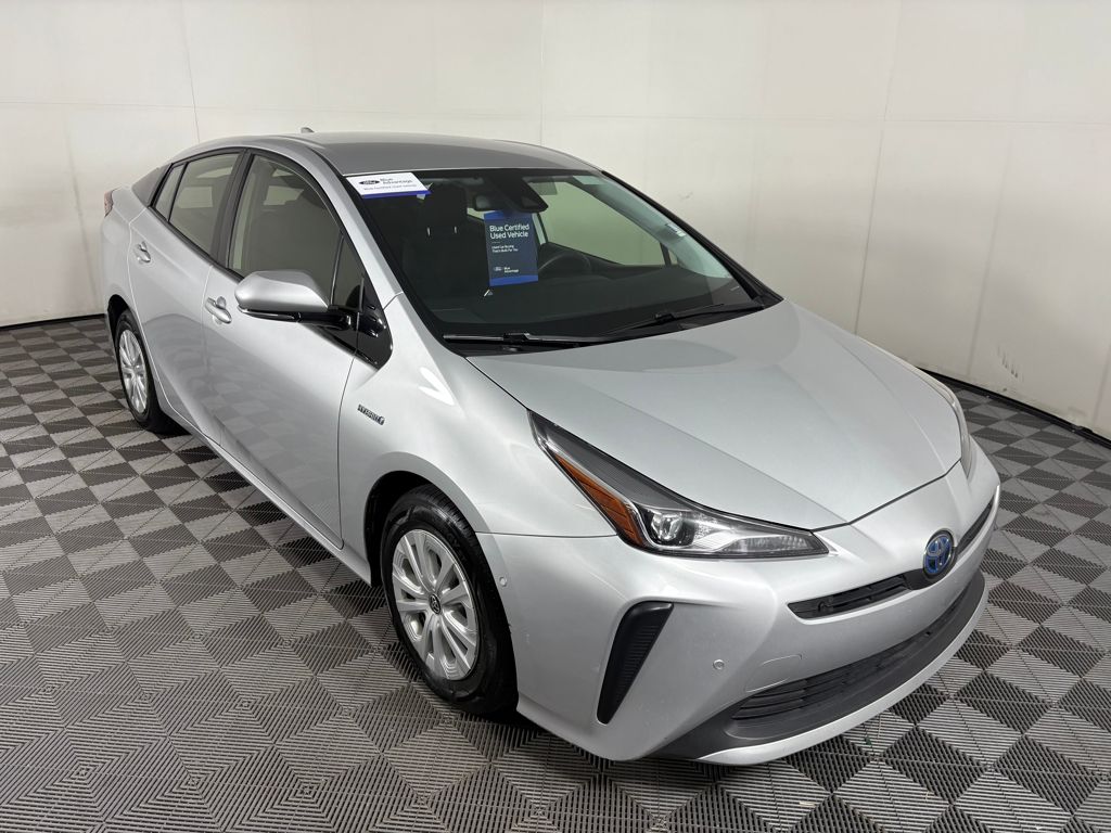 2019 Toyota Prius LE