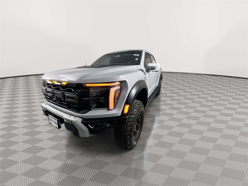 2025 Ford F-150 Raptor photo 4