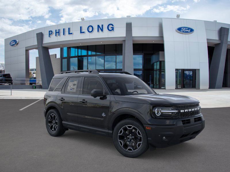 2025 Ford Bronco Sport Outer Banks photo 2