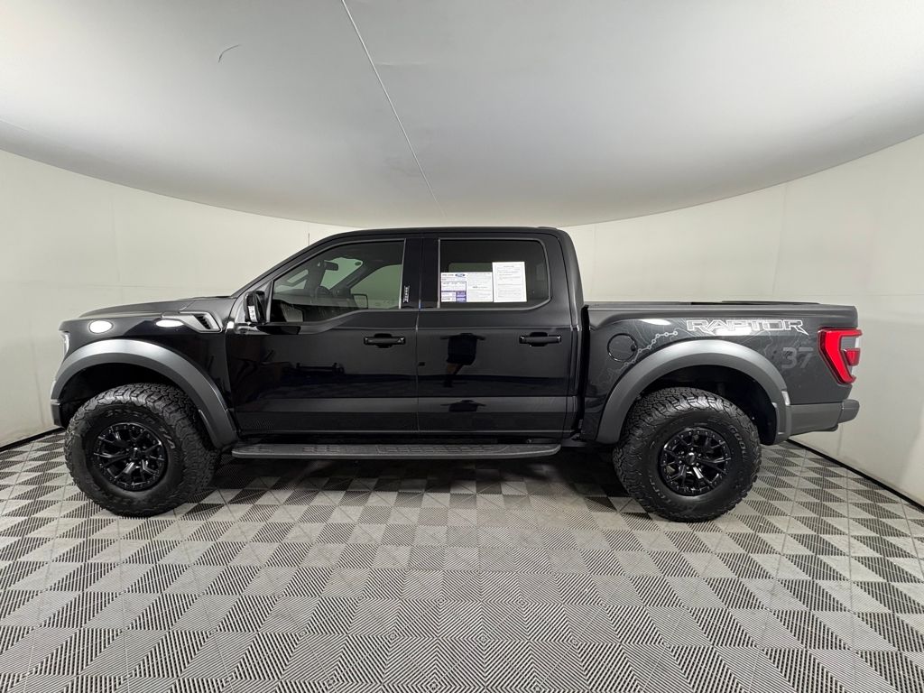 2023 Ford F-150 Raptor photo 3