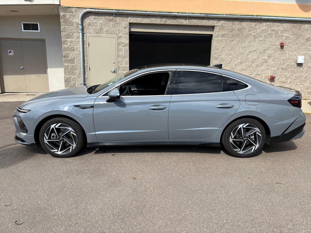 2024 Hyundai Sonata SEL Convenience photo 4