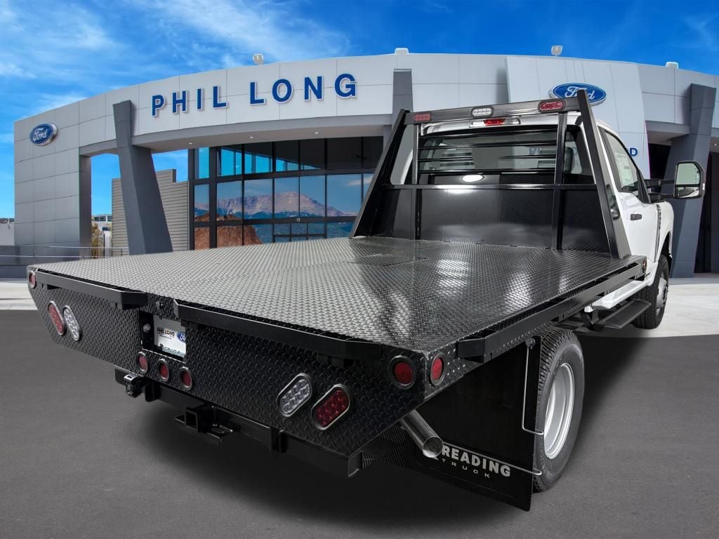 2025 Ford F-350 Super Duty Chassis Cab XL - Photo 8
