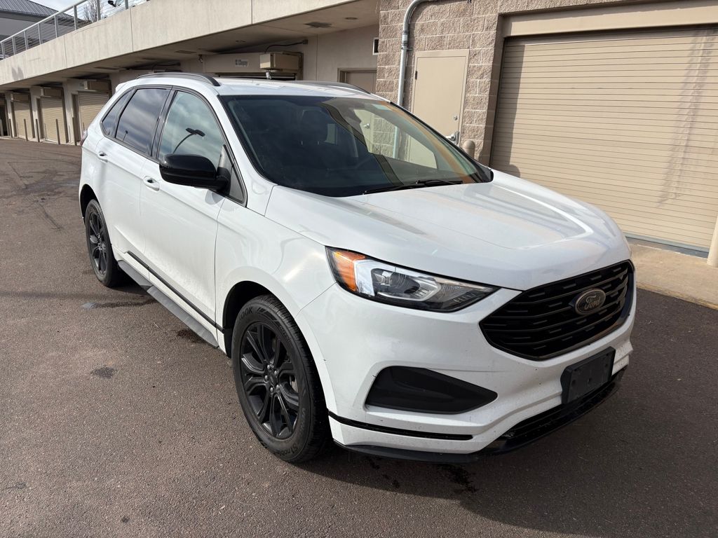 2023 Ford Edge SE's photo