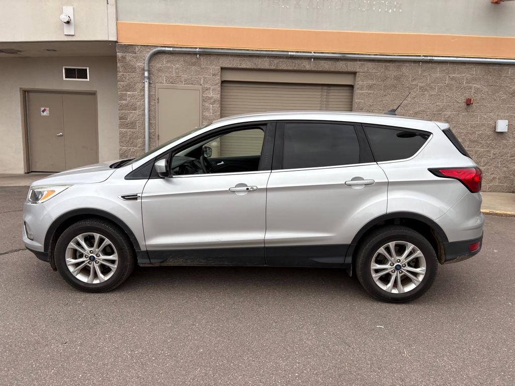 2019 Ford Escape SE photo 4