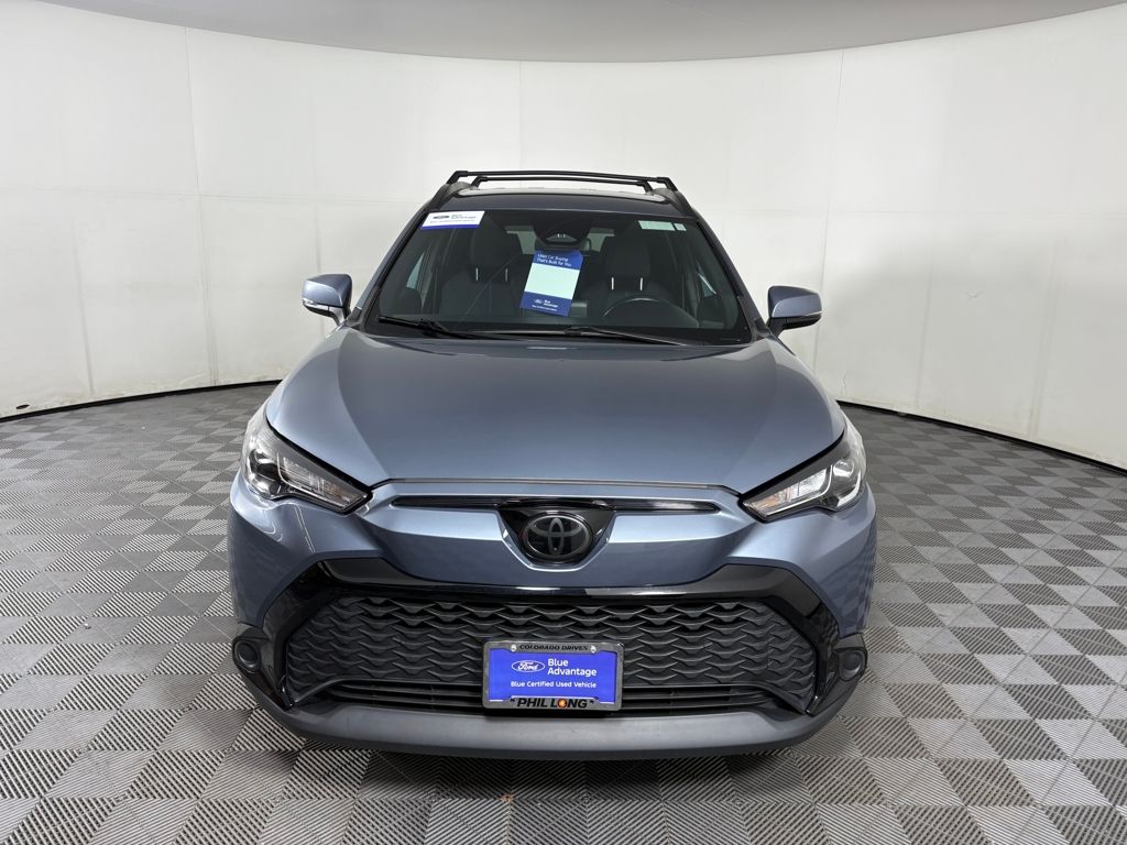 2023 Toyota Corolla Cross Hybrid SE photo 2