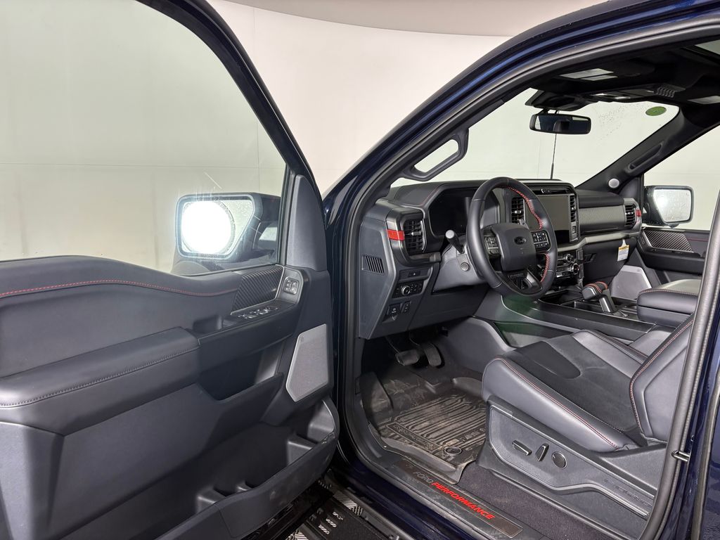 2025 Ford F-150 Raptor - Photo 13