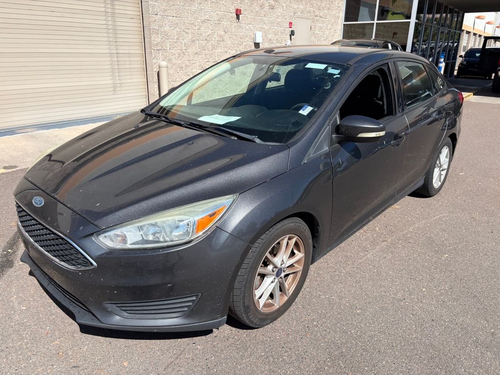 2015 Ford Focus SE photo 3